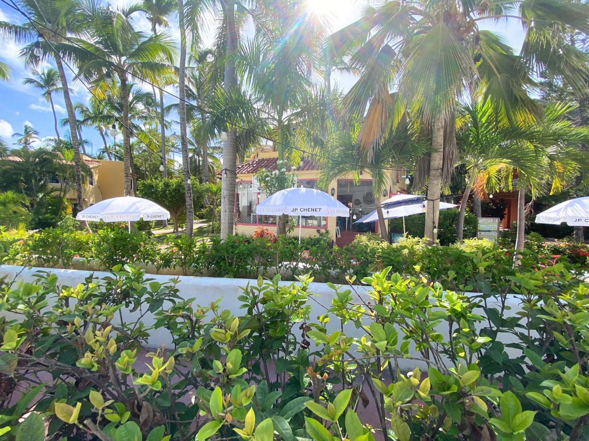 Hotel Caraibico Deluxe Beach Club & Spa à Punta Cana Extérieur photo